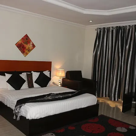 Fresh Spring & Towers Hotel Uyo